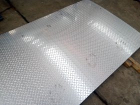 供应扁豆形花纹钢板 304不锈钢压花钢板 质优价廉