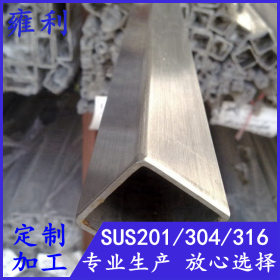 雍利厂家供应316L不锈钢方形管150*150*2.7*2.8*3.5化工设备用管