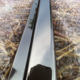 60*12黑钛金201/304不锈钢矩形管0.6-2.0mm足厚扁管6米一支价格