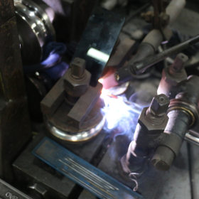 东莞加达专业不锈钢管加工定做产品来图定制切管 弯管 冲孔加工
