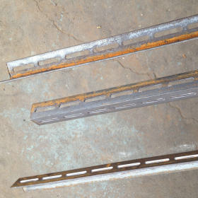厂家销售 角钢钢材冲孔 L型钢材冲孔 多种尺寸钢材冲孔