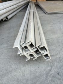 优质国标304材质不锈钢槽钢8#一次成型长度定尺6米可定做不锈钢槽