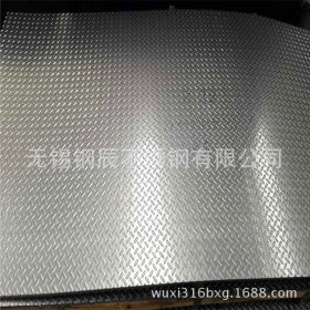 厂家直销不锈钢304材质花纹板 201不锈钢防滑板 扁豆冲花防滑板