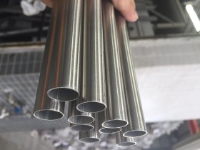 304不锈钢水管的卡压方式和配件，不锈钢管