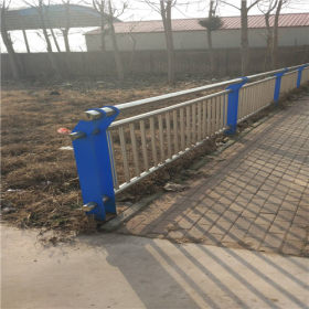 深圳不锈钢护栏立柱配件 桥梁防撞护栏加工直销