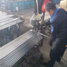 山西临汾厂家生产大棚管20-25公分优质热镀锌大棚