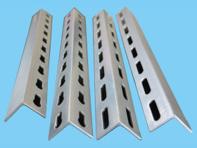 自产 无锡排孔角钢 镀锌万能角钢 不锈钢冲孔角钢 桥架用排孔角钢