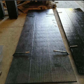 双金属堆焊耐磨钢板碳化铬耐磨复合钢板耐磨损硬度高