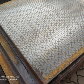 南京花纹板大量现货批发销售钢板可以折弯加工踏步板