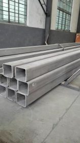 供应厚壁304不锈钢焊管焊接201不锈钢装饰管 拉丝316不锈钢方管
