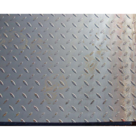 碳钢板Q235防滑板 花纹板 镀锌板花纹  扳