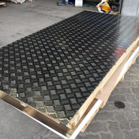 供应SUS热轧201防滑板压花厂家直销可加工定做张浦不锈钢板304