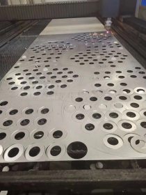 批发供应304不锈钢中厚板 不锈钢热轧板定尺剪折零割