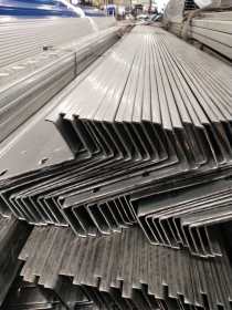 广东虎门厂家生产钢结构C型钢 镀锌C型钢定尺加工 钢结构镀锌檩条